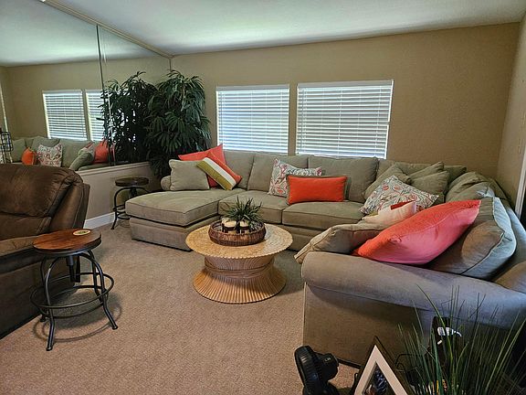 3rd image of 7650 SE Shenandoah Drive