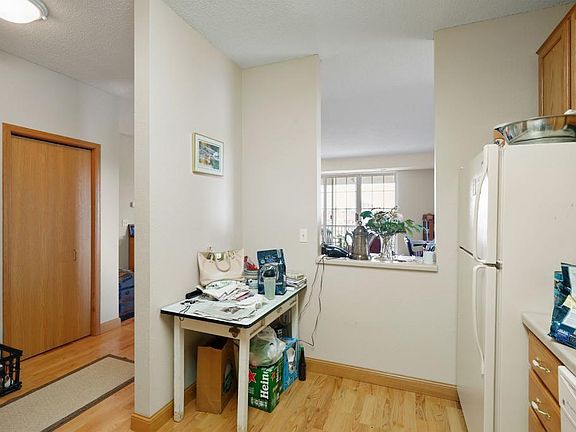 5th image of 6640 Lyndale Ave S APT 407