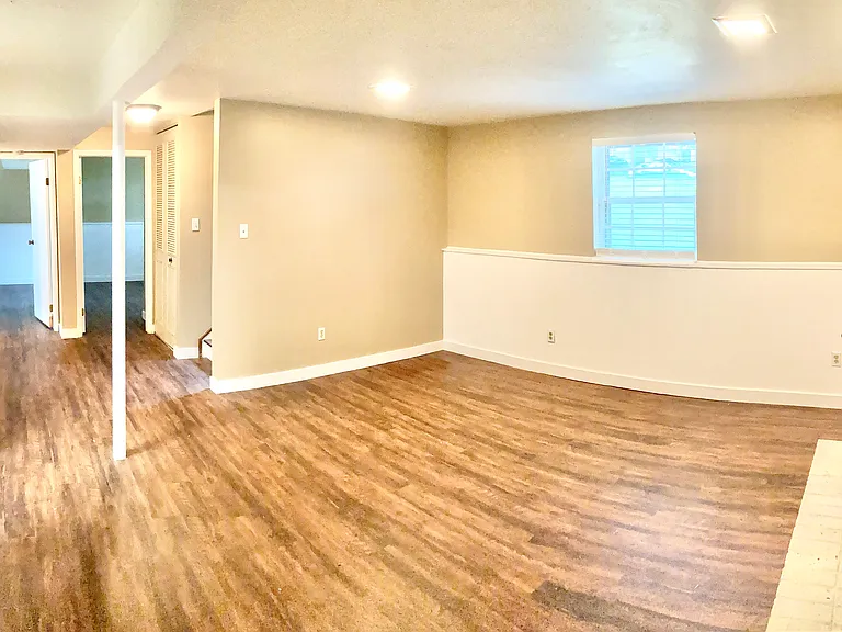 3913 Woodfield Rd — Photo 28