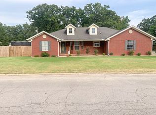202 Washington Dr, Charleston, AR 72933
