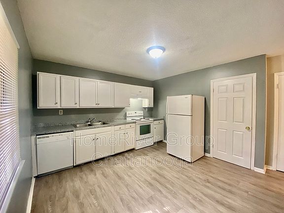 5th image of 5764 Taggart Dr
