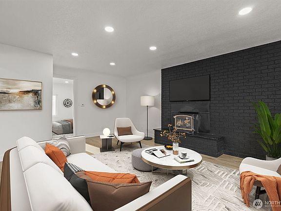 4th image of 417 N Anacortes Street