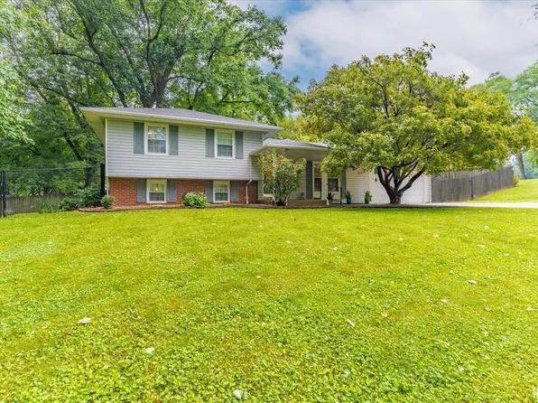7055 Sharon Rd, Newburgh, IN 47630
