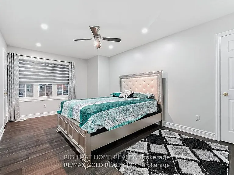 29 Laurentide Cres #UPPER — Photo 18