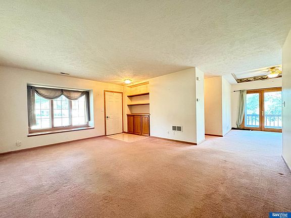 4th image of 8228 A St