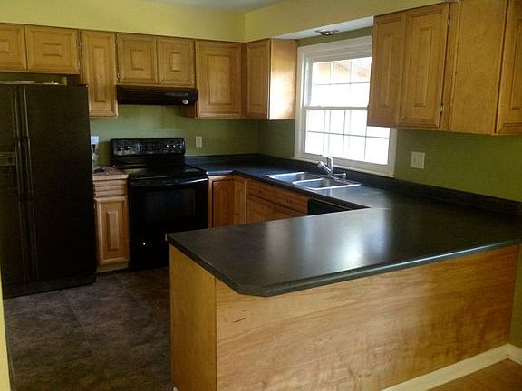 4th image of 824 W Oakview Dr