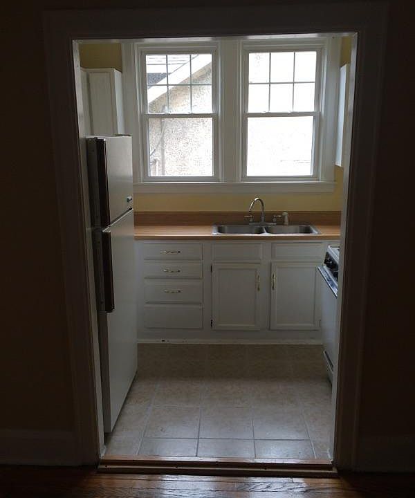 Dining Room to Kitchen