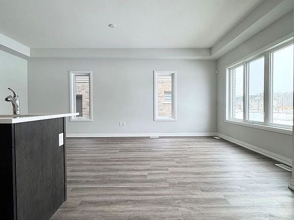 5th image of 74 Acacia Rd