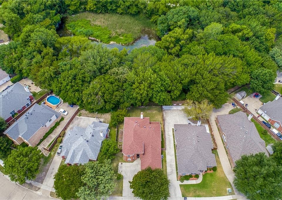 1st image of 118 Bardwell Dr