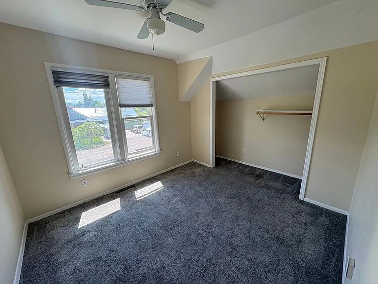 1804 S 6th St W — Photo 18