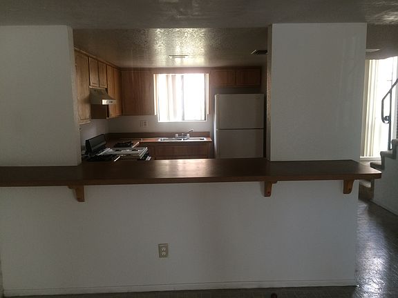 4th image of 790 W Mesa Verde Dr APT 5