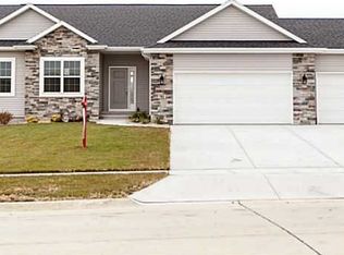 782 Archer Dr, Marion, IA 52302