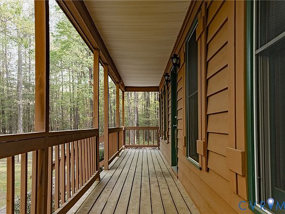 4th image of 2477 Calno Rd