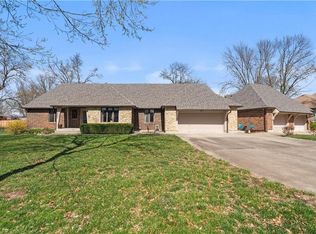 2600 Ridgewood Rd, Harrisonville, MO 64701