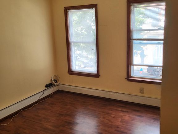 4th image of 8018 169th St