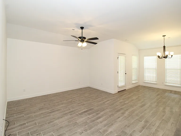 1450 Ari Ave — Photo 11