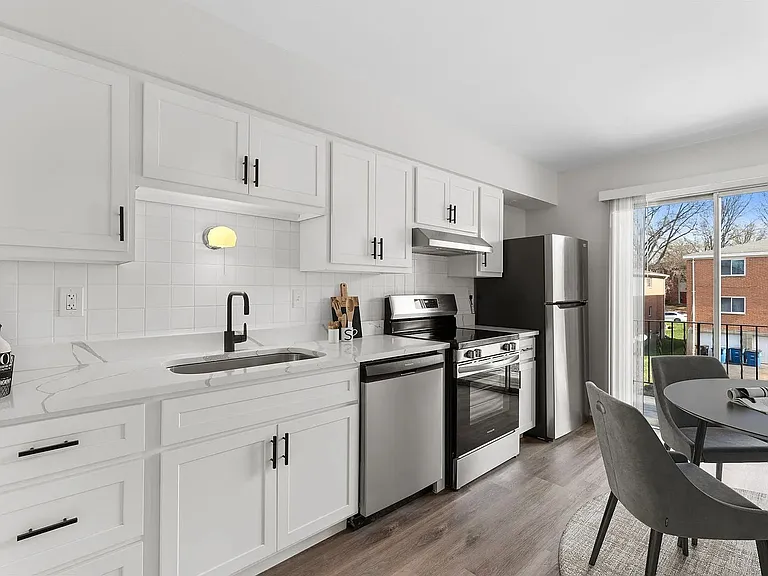 10017-10021 Rodium Dr — Photo 7
