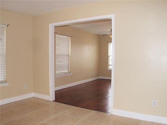 5th image of 307 Loma Dr