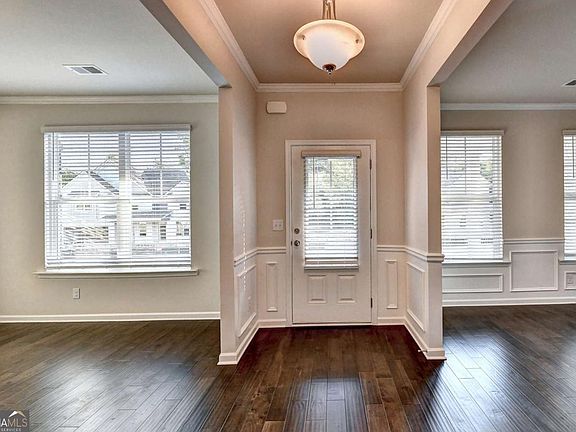 3rd image of 354 Paxton Ln