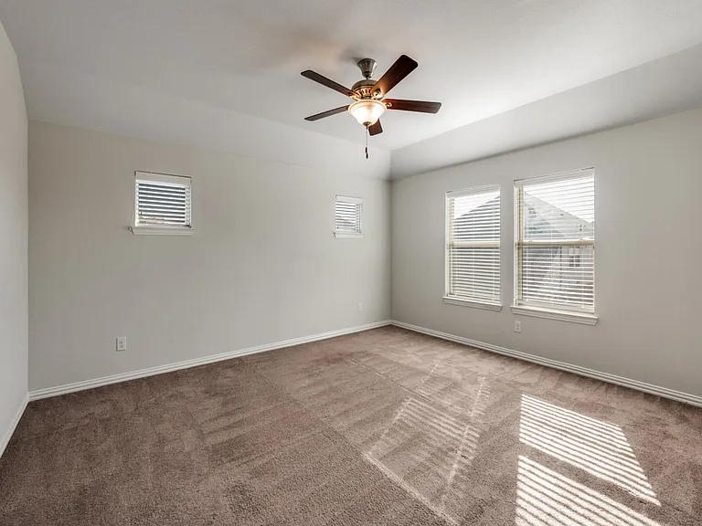 2152 Bailey St — Photo 15