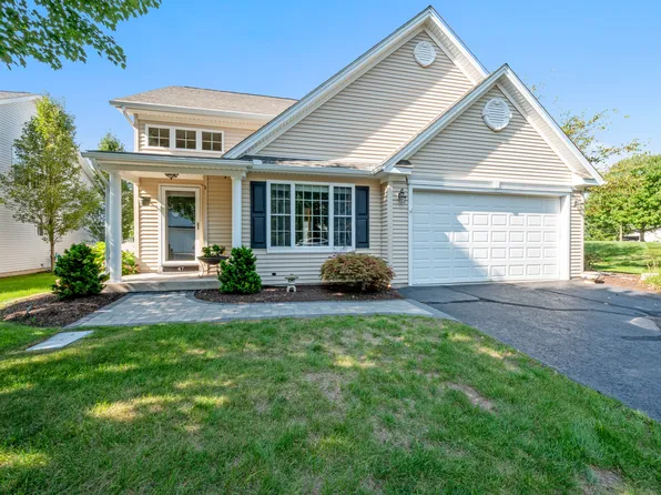 47 Grand Boulevard #47, Ellington, CT 06029