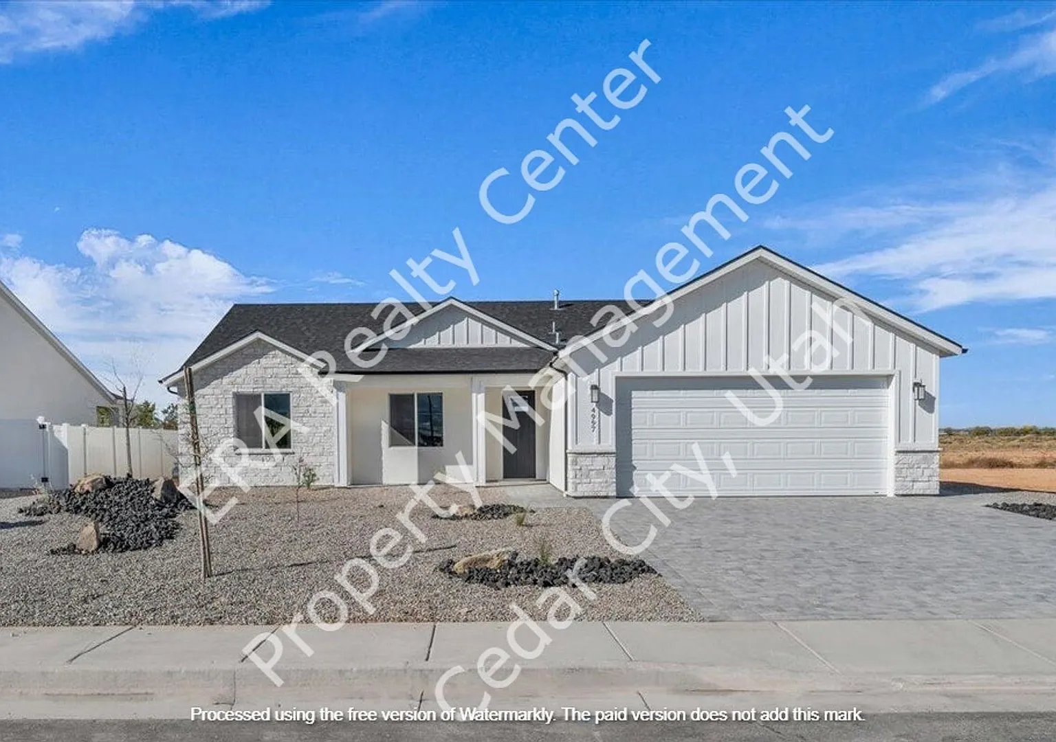 Move-In Discount Newer Construction 3 bedroom- 2 bath Single Family Home — Photo 1