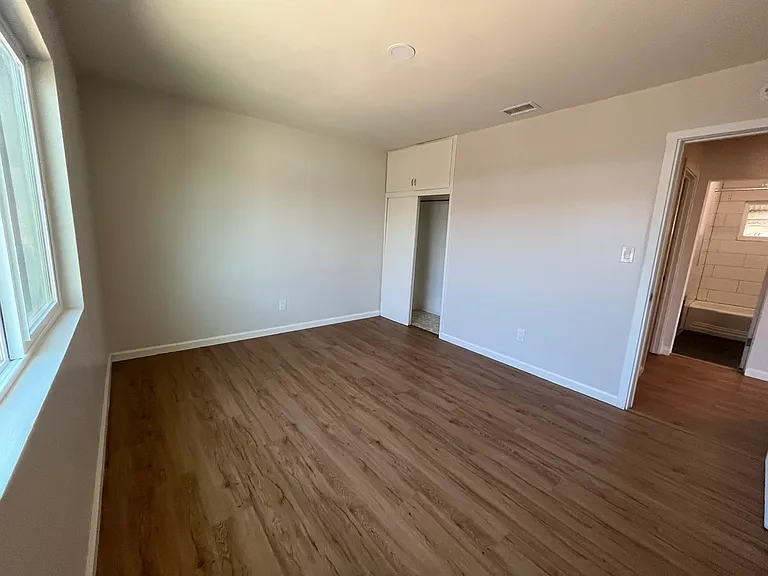 6104 Albemarle St — Photo 5