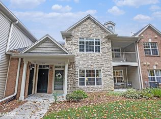 49233 W Woods Dr, Shelby Township, MI 48317
