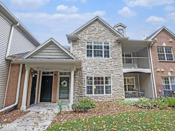 49233 W Woods Dr, Shelby Township, MI 48317