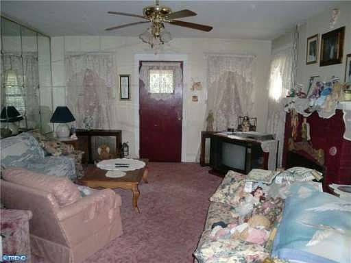 4th image of 7018 Glenloch St