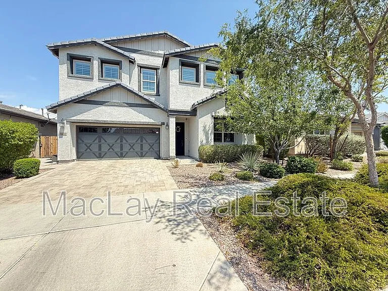 10312 E Revolution Dr — Photo 1
