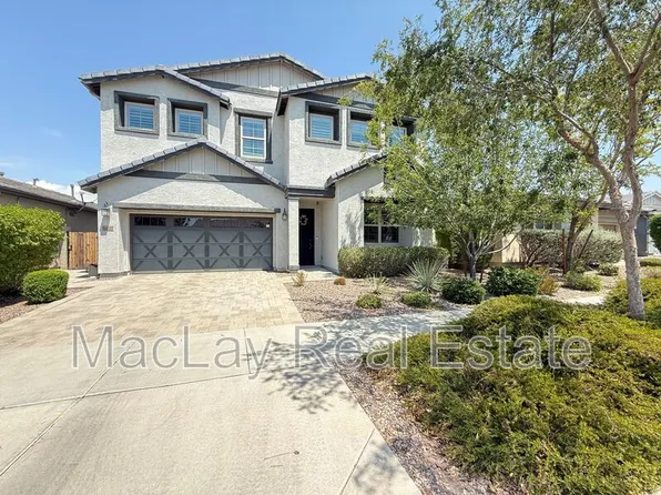 10312 E Revolution Dr, Mesa, AZ 85212