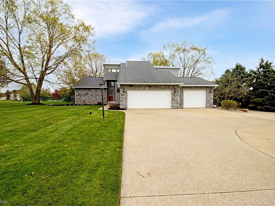 1st image of 3515 Evergreen Dr