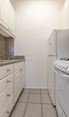 Rented by Compass | media 12