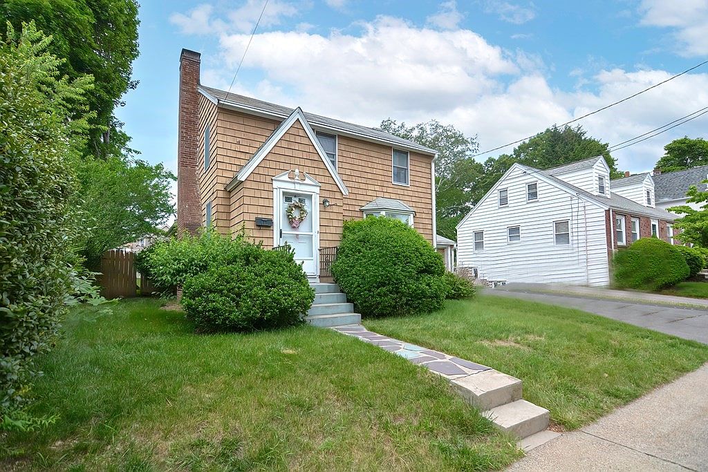 152 Laurel St, Melrose, MA 02176 Zillow