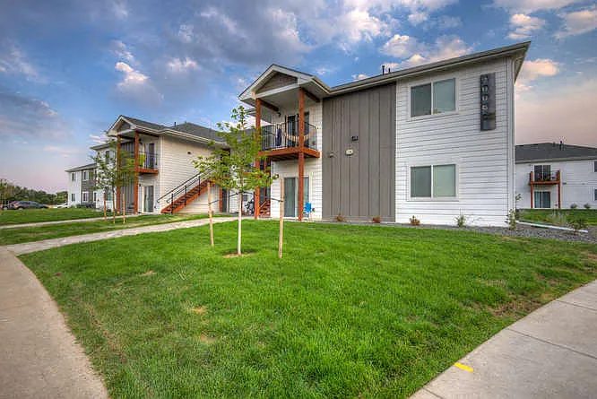 Poudre Trails Apartments — Photo 27