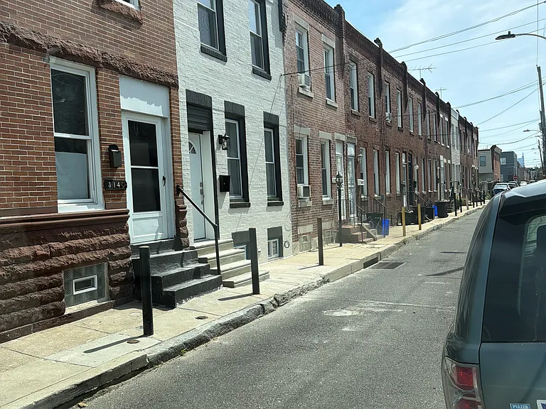 3141 Weikel St — Photo 2