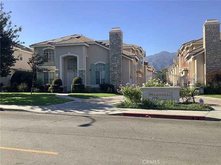 719 Fairview Ave #B — Photo 2