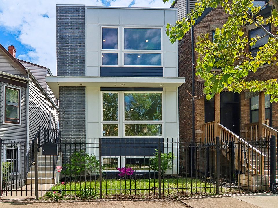 1st image of 2835 N Hamlin Ave