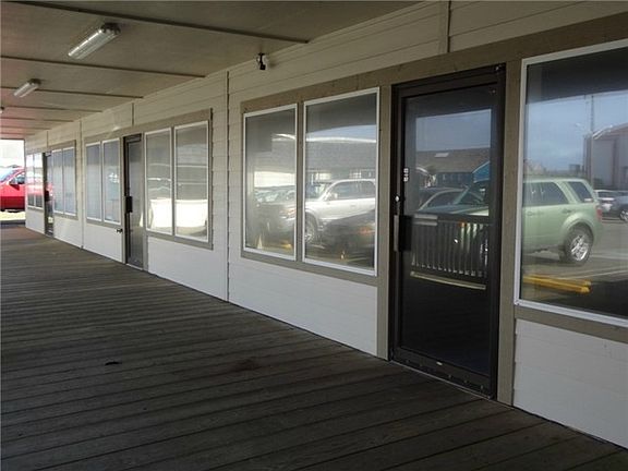 4th image of 676 Ocean Shores Blvd NW Ste 5