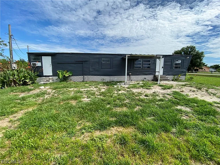8086 Heck Dr #6 — Photo 2