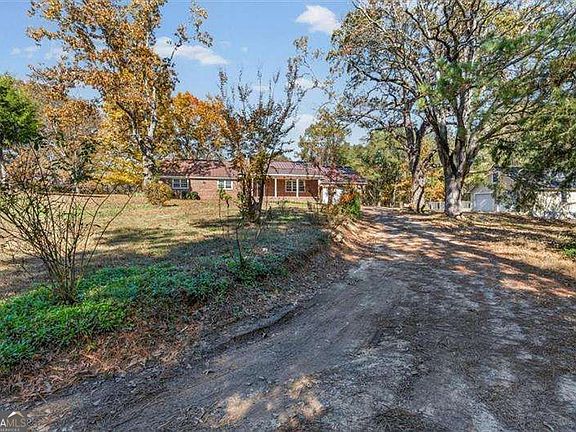 3rd image of 110A Williams Rd SE