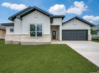 8316 Utopia Blvd, Selma, TX 78154