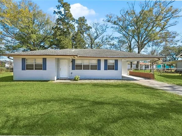 426 N Marchand Ave, Gonzales, LA 70737
