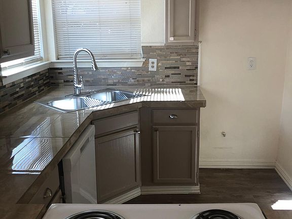 3rd image of 433 Antietam Way