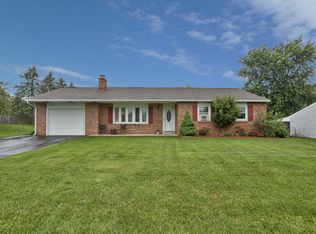 13 Valley Dr, Annville, PA 17003