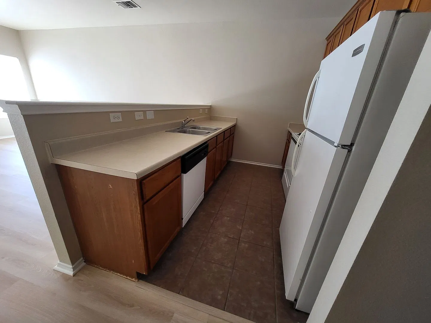 Townhome near Randolph AFB Ready for Move-In — Photo 3