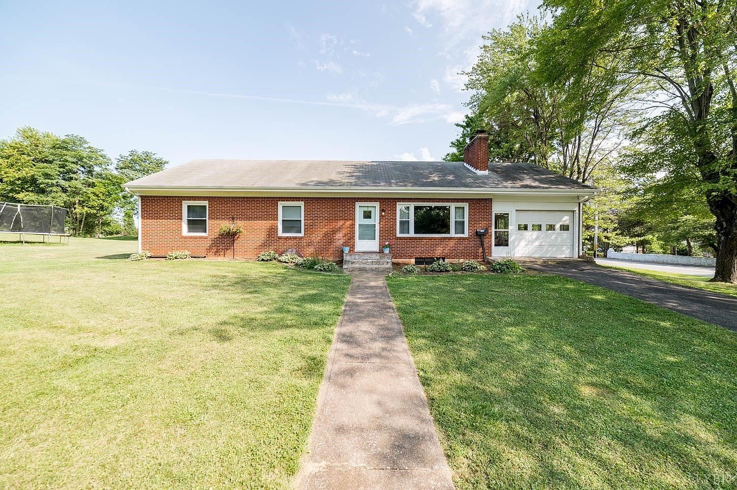 1218 Oakwood St, Bedford, VA 24523 Zillow