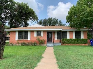 2100 Curtis Dr, Waco, TX 76710