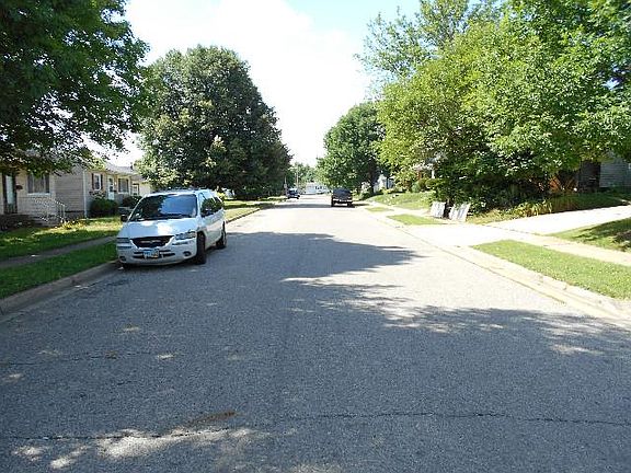 5th image of 2112 Courtland Ave